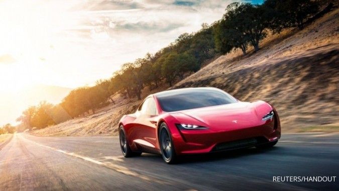 Tesla merugi US$ 675,4 juta karena produksi macet