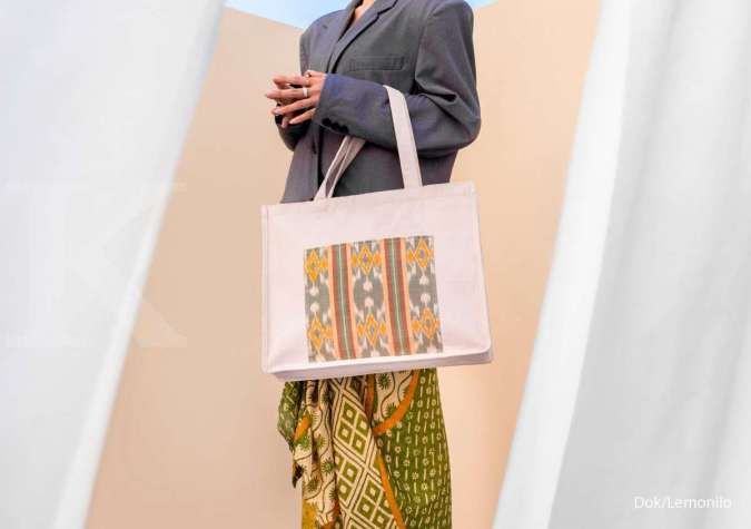 Lemonilo gandeng IKAT by Didiet Maulana untuk hadirkan tas jinjing multifungsi