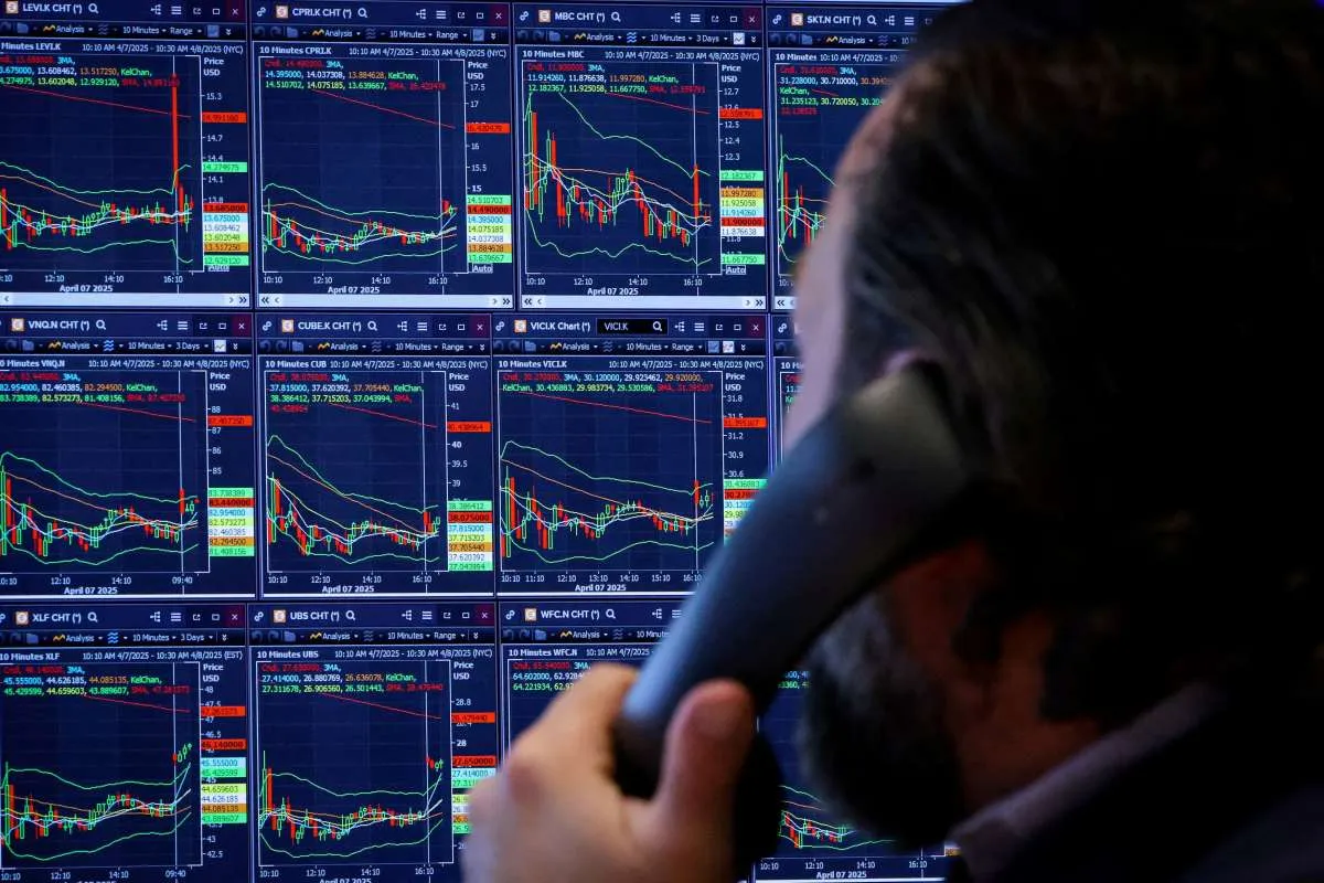 Wall Street Ditutup Menguat Senin (14/4), Apple Cuan Usai Tarif Gadget Dikecualikan