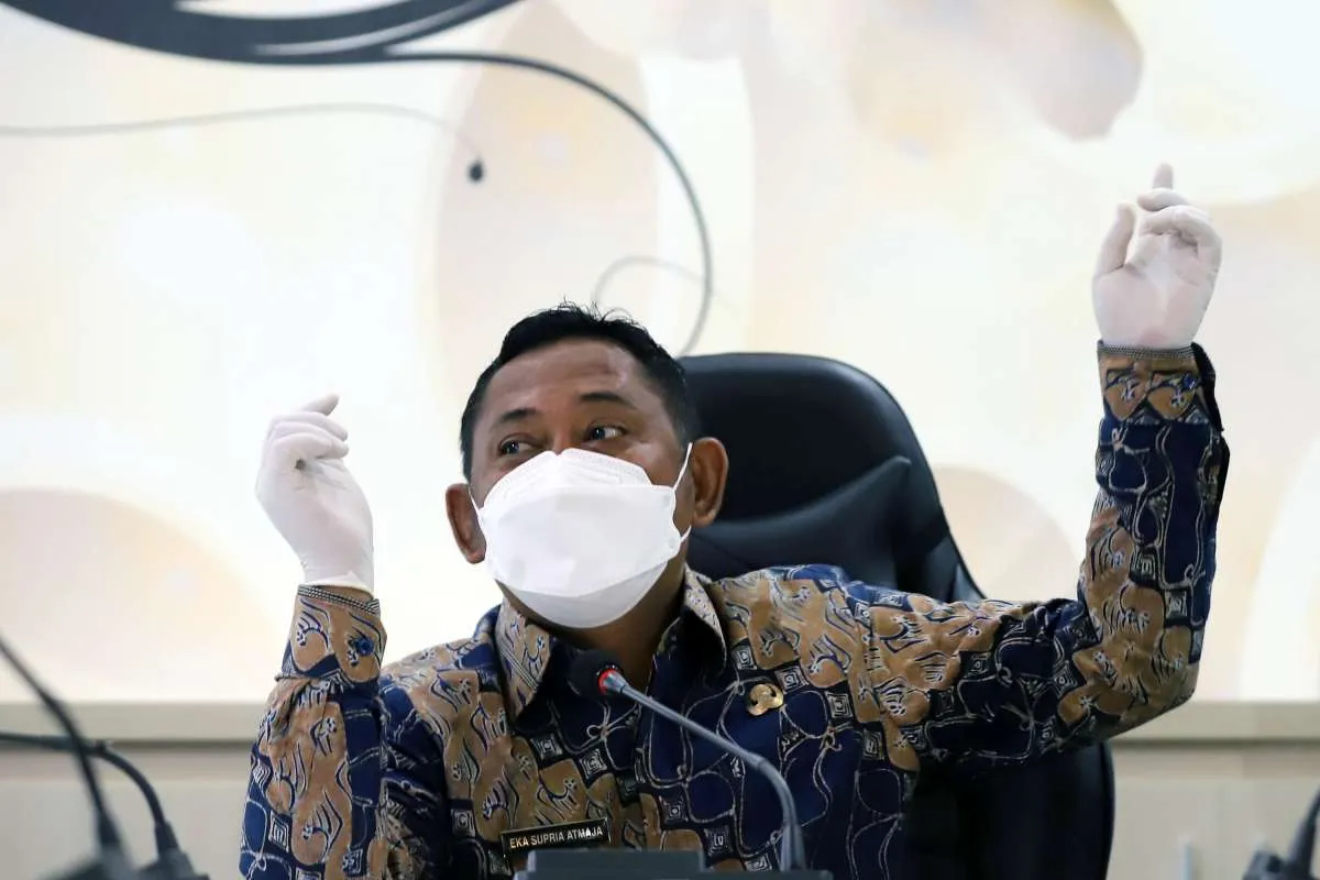 Setelah 10 hari dirawat karena Covid-19, Bupati Bekasi Eka Supria meninggal dunia