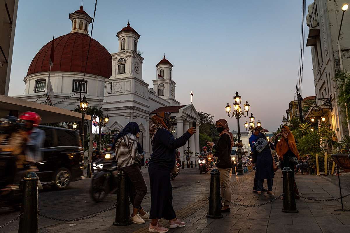 Tingkat Kematian Sekaligus Kesembuhan Corona di Indonesia Lebih Tinggi dari Dunia