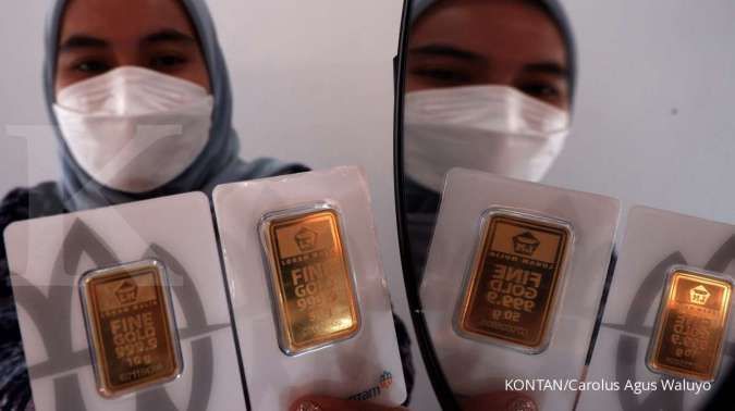 Harga emas Antam stagnan di level Rp 930.000 per gram pada hari ini (30/11)