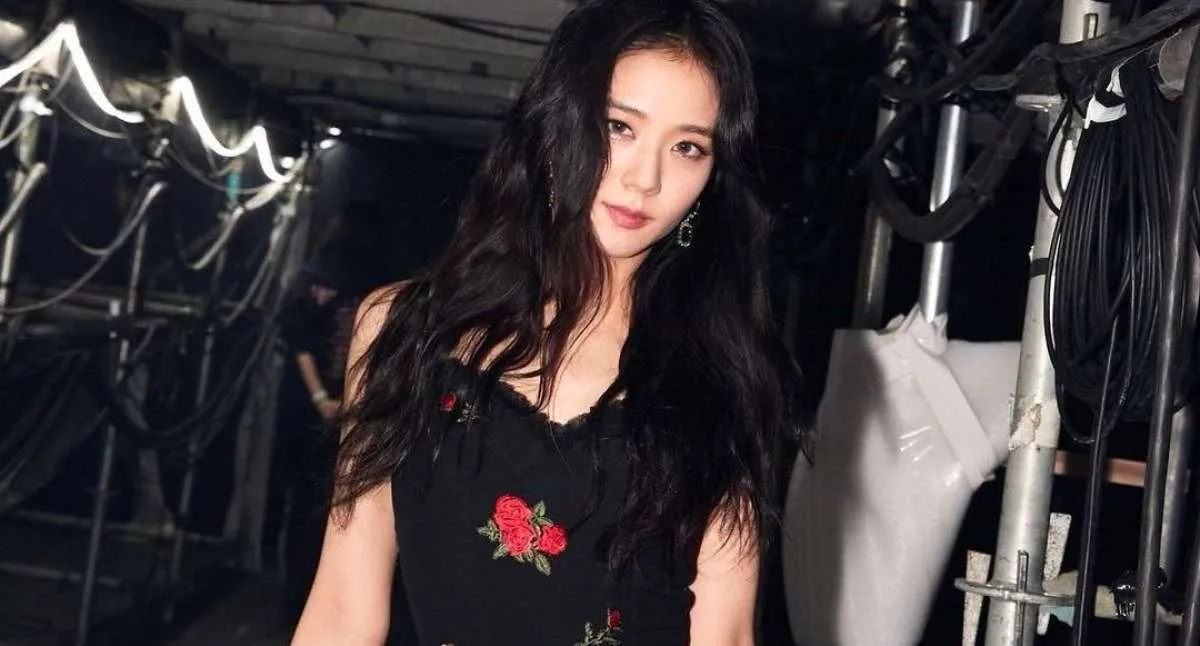 Jisoo BLACKPINK Segera Debut Solo dengan Rilis Teaser Foto Perdana, Ini Jadwalnya