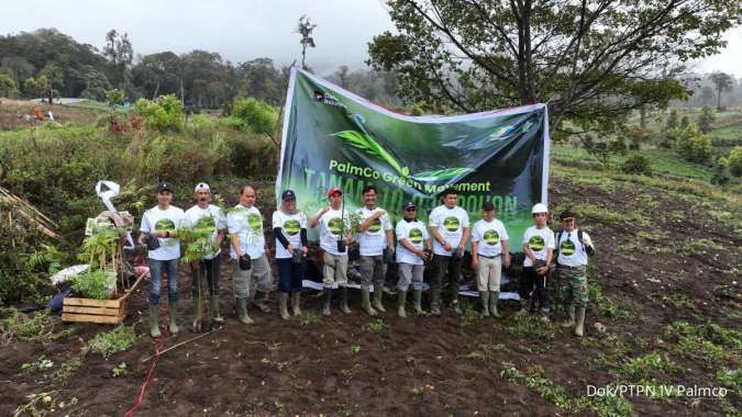 Cegah Degradasi Lingkungan, PTPN IV PalmCo Intensifkan Penanaman Pohon di 12 Provinsi