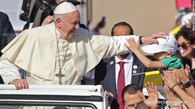Akibat virus corona, Paus Fransiskus memilih menghindari keramaian 