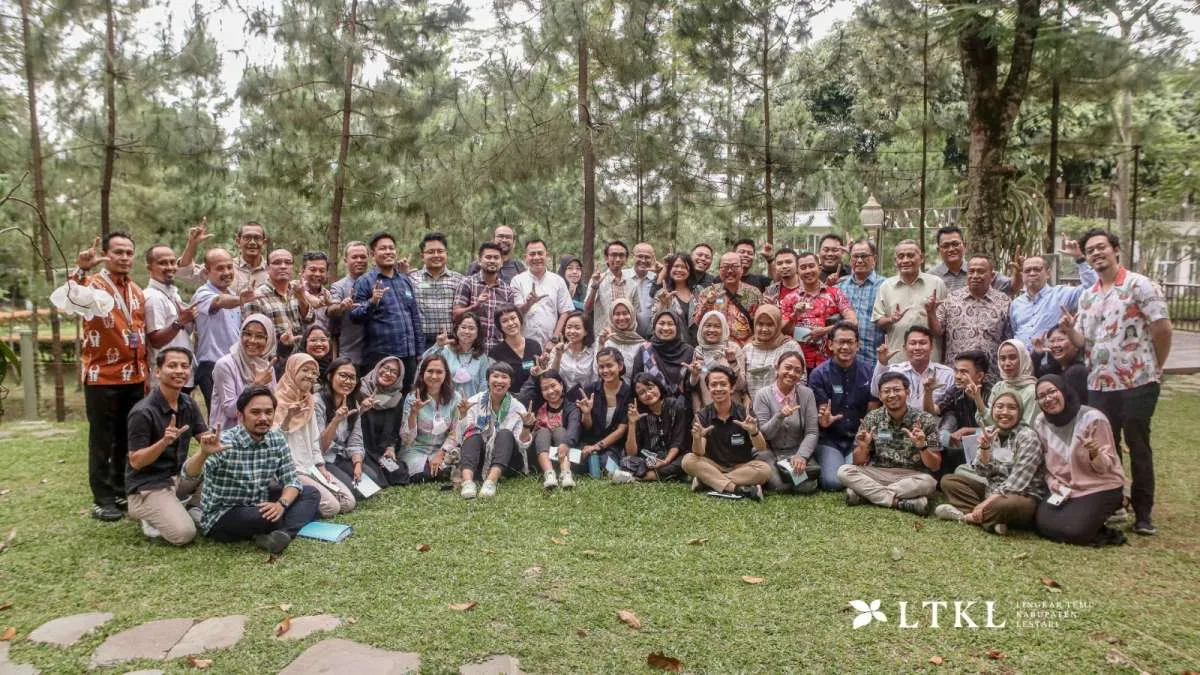 Menjaring Cuan Sambil Tetap Menjaga Hutan