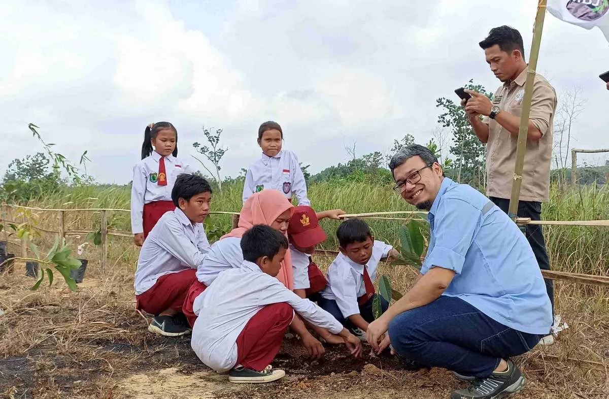 Hijaukan Sumatera, MBJ Inisiasi Gerakan Menanam Satu Juta Pohon