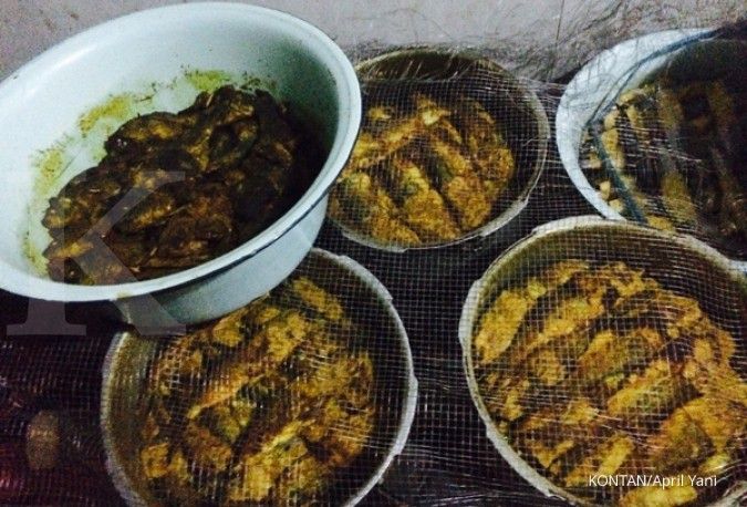 Tiap perajin ikan pindang punya bumbu rahasia (3)