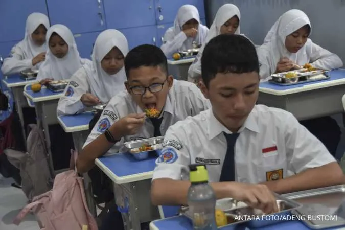 Indonesia's Bigger Free Meals Budget to Add 2 Pct Points to Growth