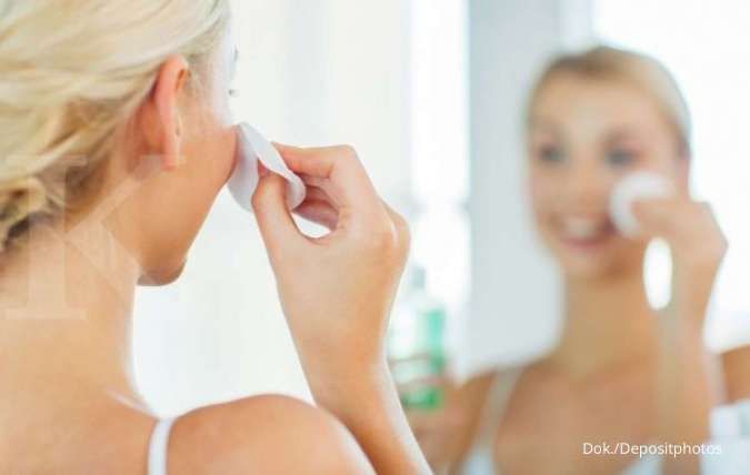 5 Cara Menggunakan Toner dengan Benar, Cobain Yuk!