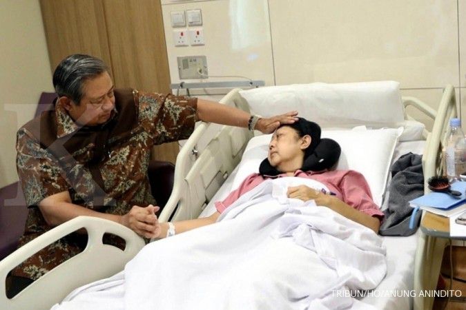 Sesama penyintas kanker, Humas BNPB Sutopo berbagi tips untuk Ani Yudhoyono 