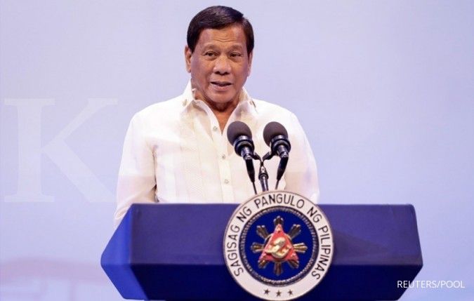 Duterte kunjungi kapal perang China di Davao
