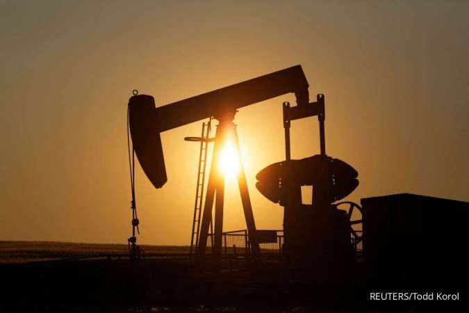 Harga Minyak Dunia Naik Jelang Libur Akhir Tahun, Brent ke US$74,37 & WTI ke US$70,87