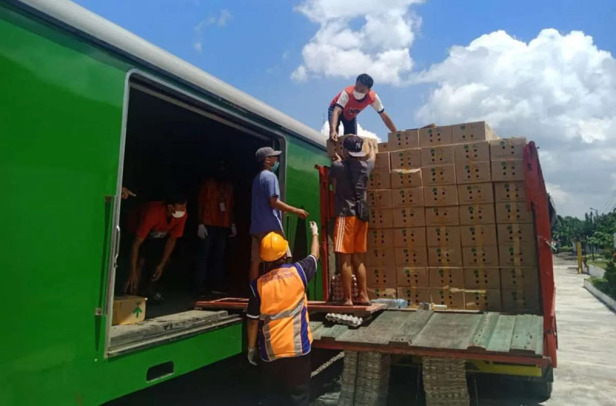KAI mengangkut 4,6 ton telur ayam dari Blitar ke DKI Jakarta