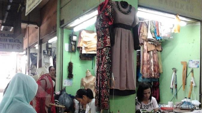 Sentra Kebaya Kramatjati: Hanya terima jahit (1)