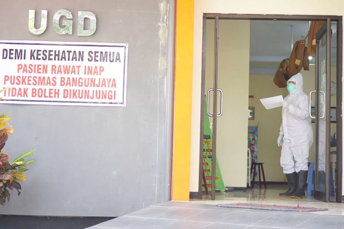 Sebanyak 24 pegawai pabrik rokok di Tulungagung reaktif atas rapid test corona