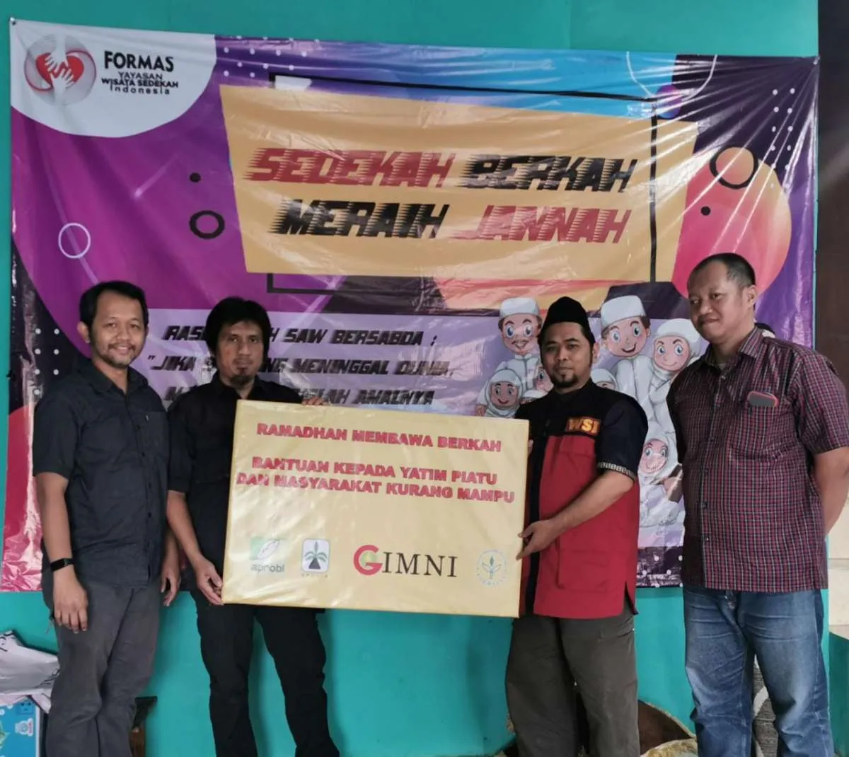 Tiga Asosiasi Hilir Sawit Bersama Forwatan Salurkan Bantuan Terhadap 3 Yayasan