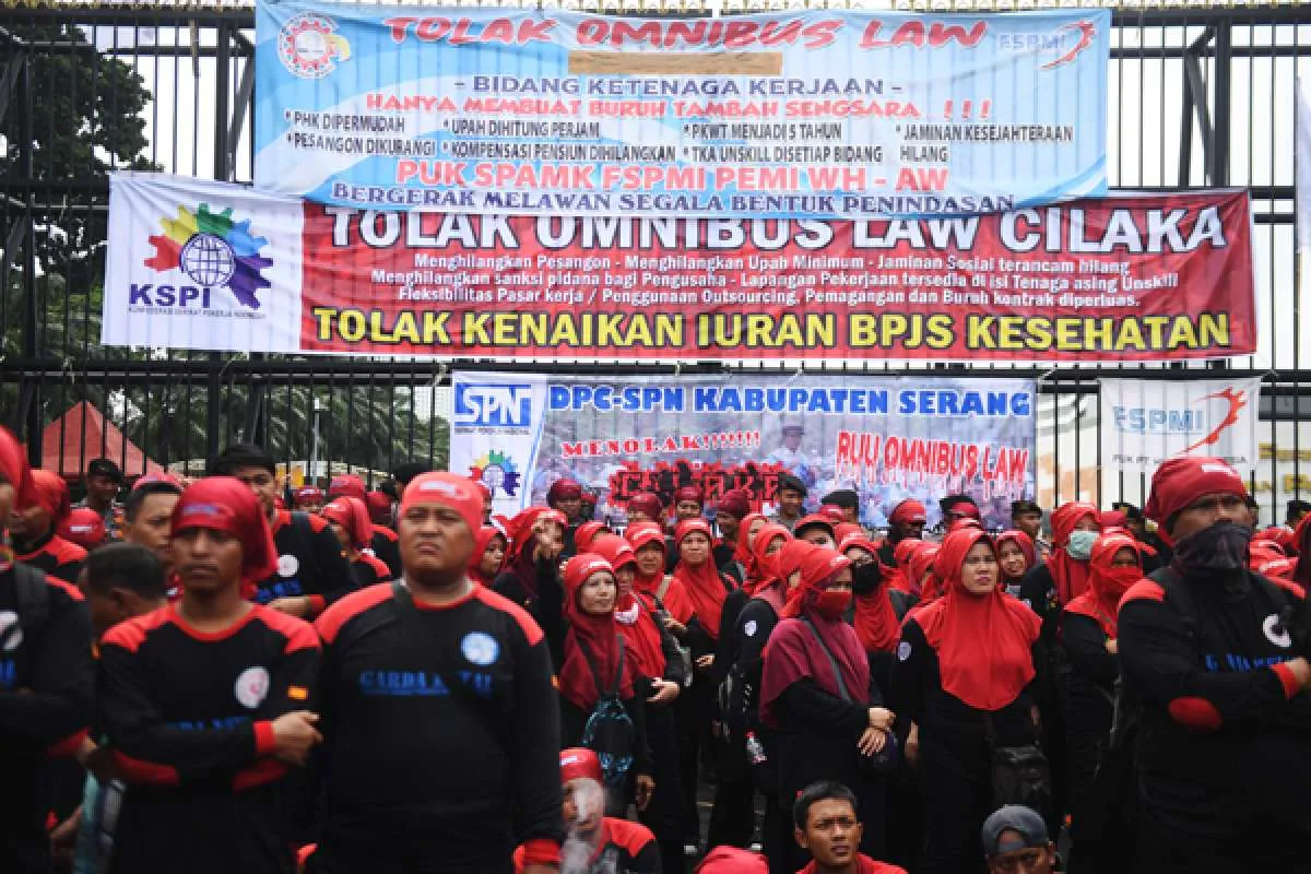 Ini tujuh poin perubahan UU Ketenagakerjaan dalam Omnibus Law