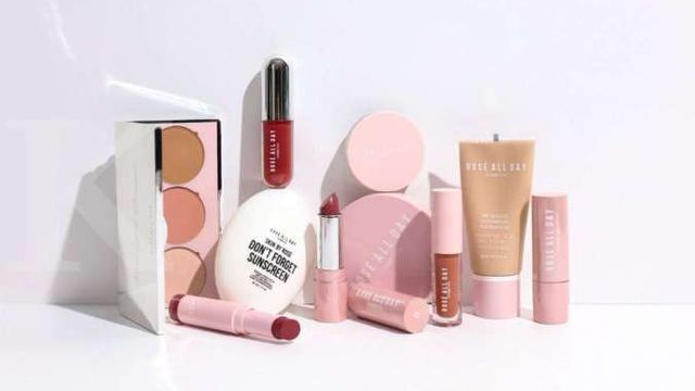 Kisah Pemilik Brand Makeup Rose All Day Cosmetic Kembangkan Bisnis