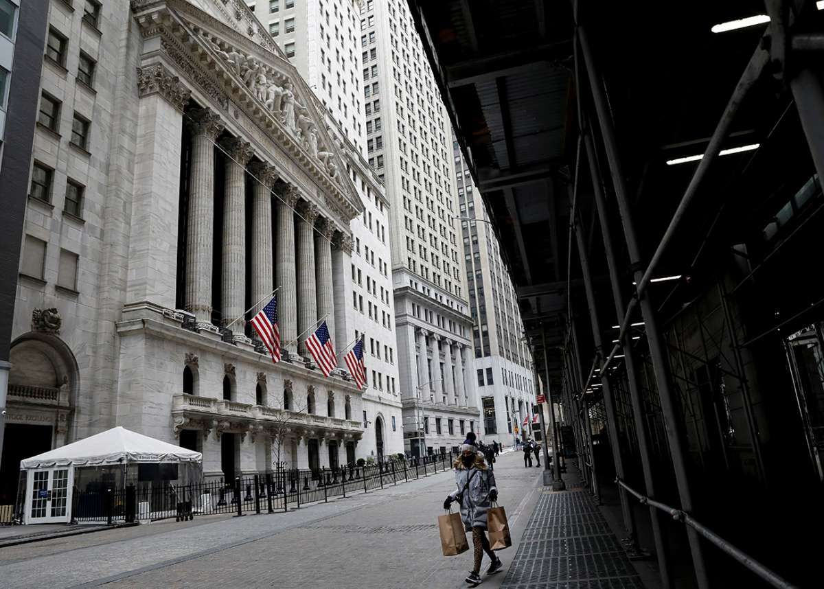 Wall Street: Kalah dari Imbal Hasil US Treasury, Dow Jones, S&P dan Nasdaq Turun