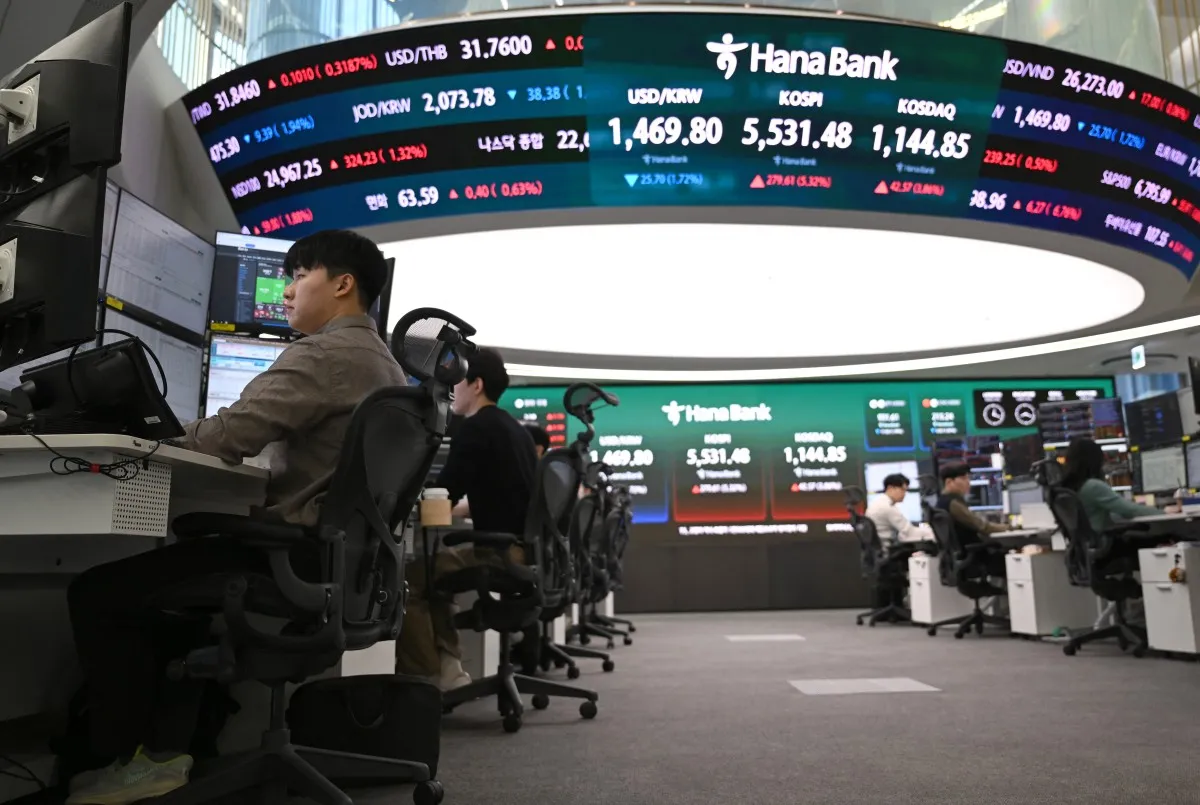 GLOBAL MARKETS-AI Rally Pauses as Middle East Ceasefire Goes On Life Support