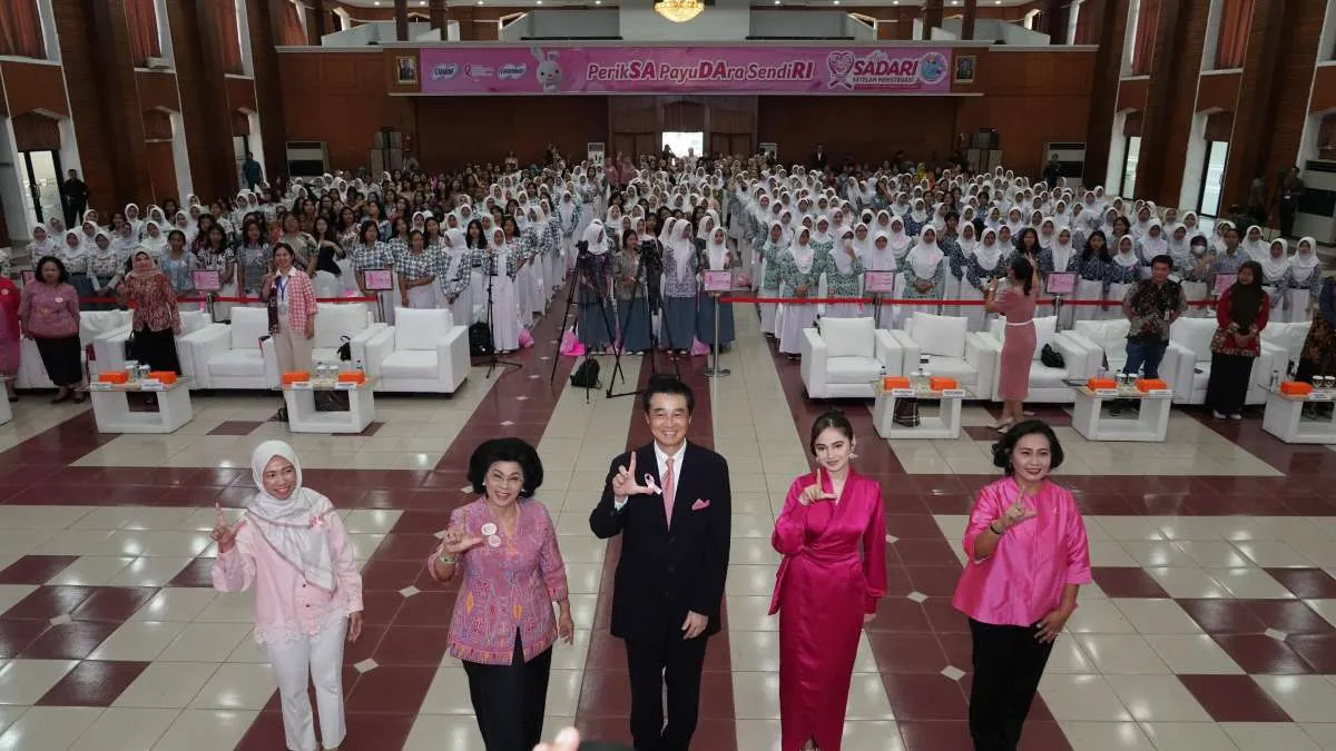 Pertama dari Charm&CharmNap! Bersama YKPI Beri Edukasi SADARI bagi 400 Siswi Jakarta