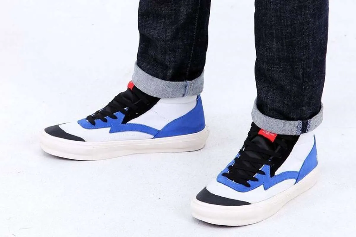 Wow sneakers Losing Grip x pesawat R80 ludes dalam 1 Jam