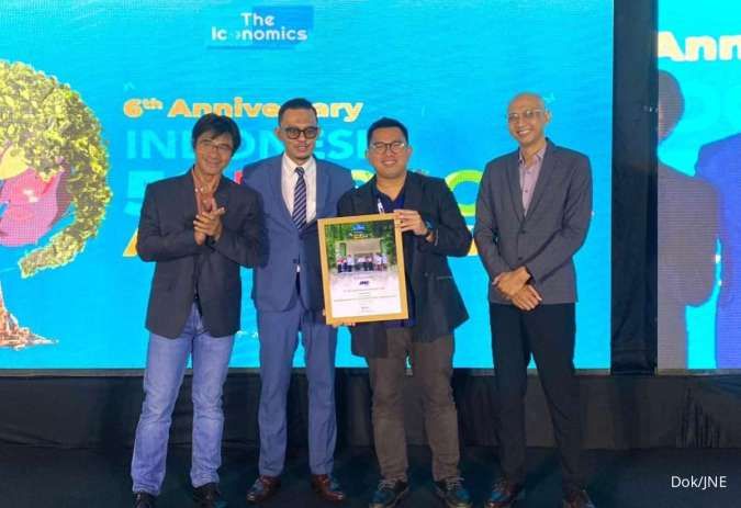 JNE Raih Penghargaan The Iconomics Indonesia Best 50 CSR Awards 2024 Courier Service