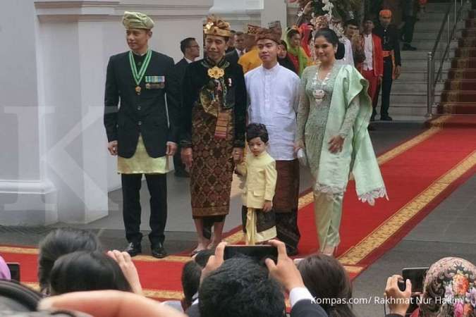 Jokowi dan Ethes lambaikan tangan, Prabowo asyik berjoget