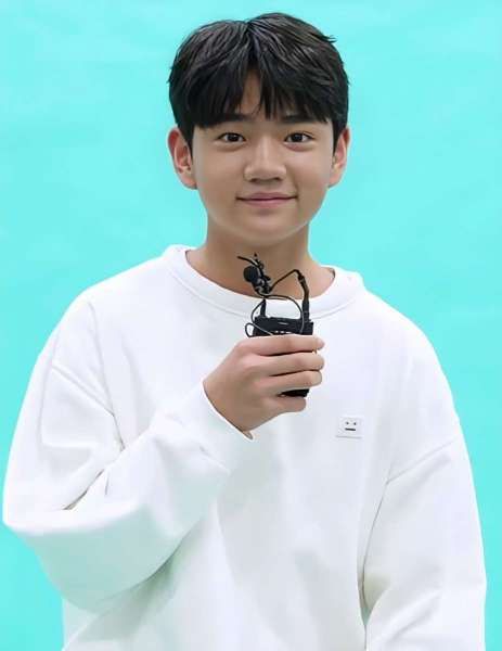 Yuk, Kenalan dengan Pemeran Song Joong Ki Kecil di Drakor Reborn Rich