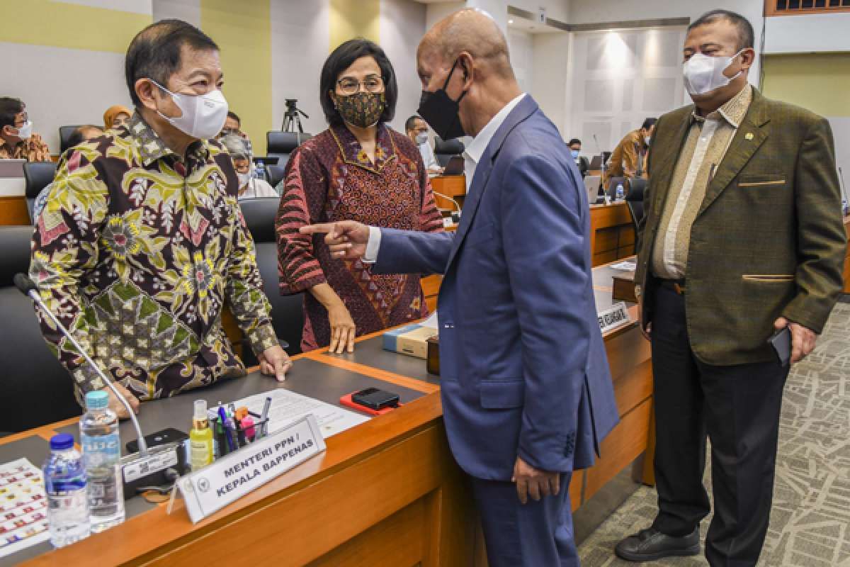 Lebih Agresif Mengerem Defisit Anggaran