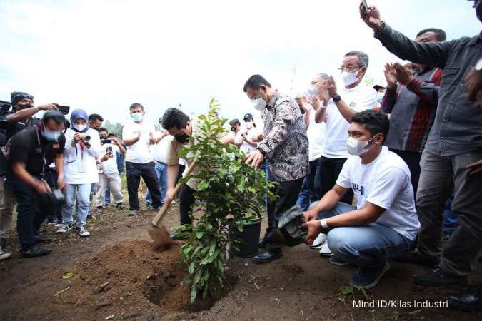 Lestarikan Danau Toba, Menteri Erick Thohir dan BUMN Targetkan Tanam 460 Ribu Pohon 