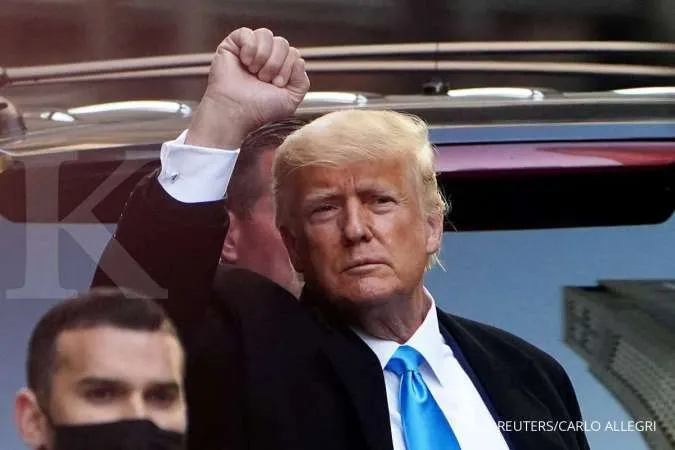 Facebook suspends Trump until 2023, shifts rules for world leaders