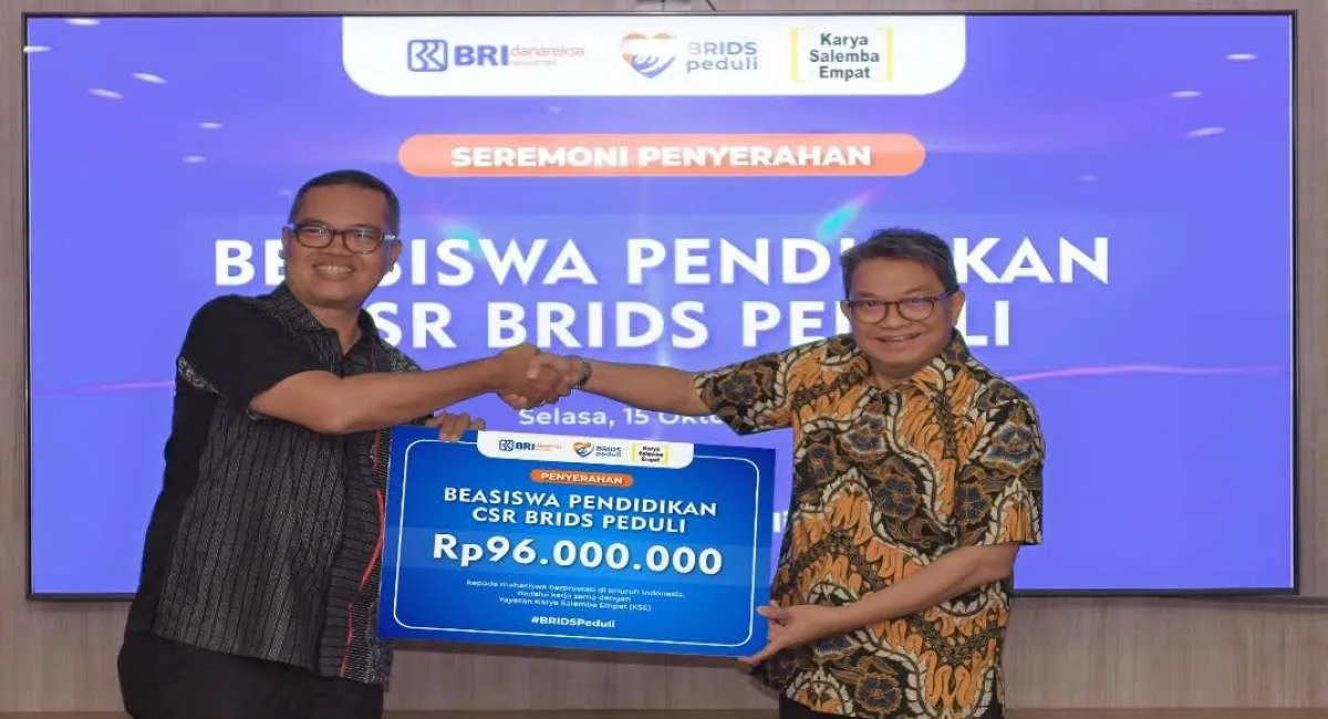 BRI Danareksa Sekuritas Beri Beasiswa bagi Mahasiswa Berprestasi di Seluruh Indonesia