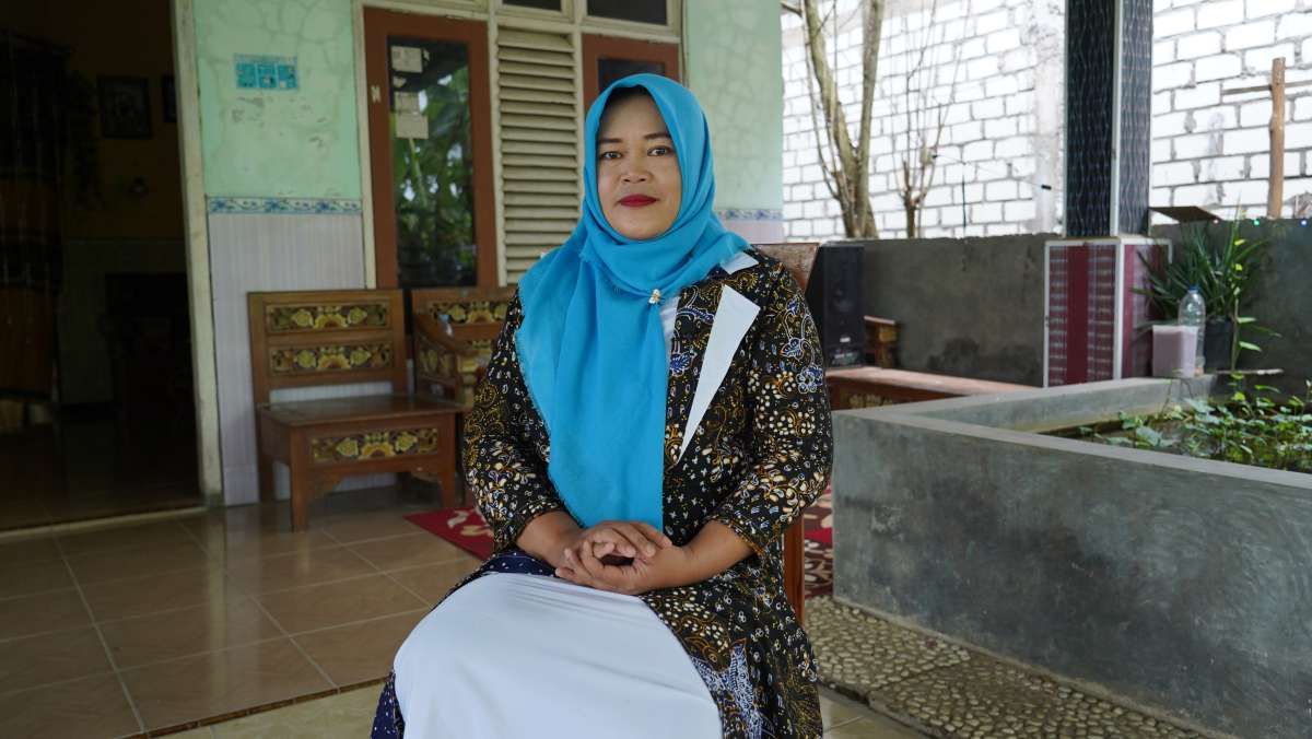 Wanita Tangguh di Ladang Tembakau