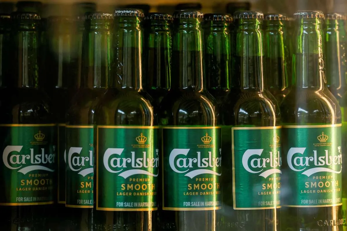 Laba Produsen Bir Carlsberg Semester I 2025 Meleset dari Target, Saham Anjlok 7%