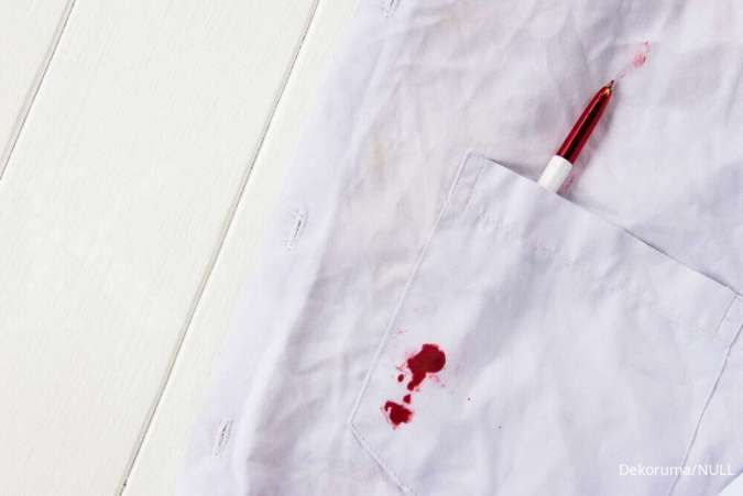 Moms, ini 5 cara mudah menghilangkan noda tinta di baju