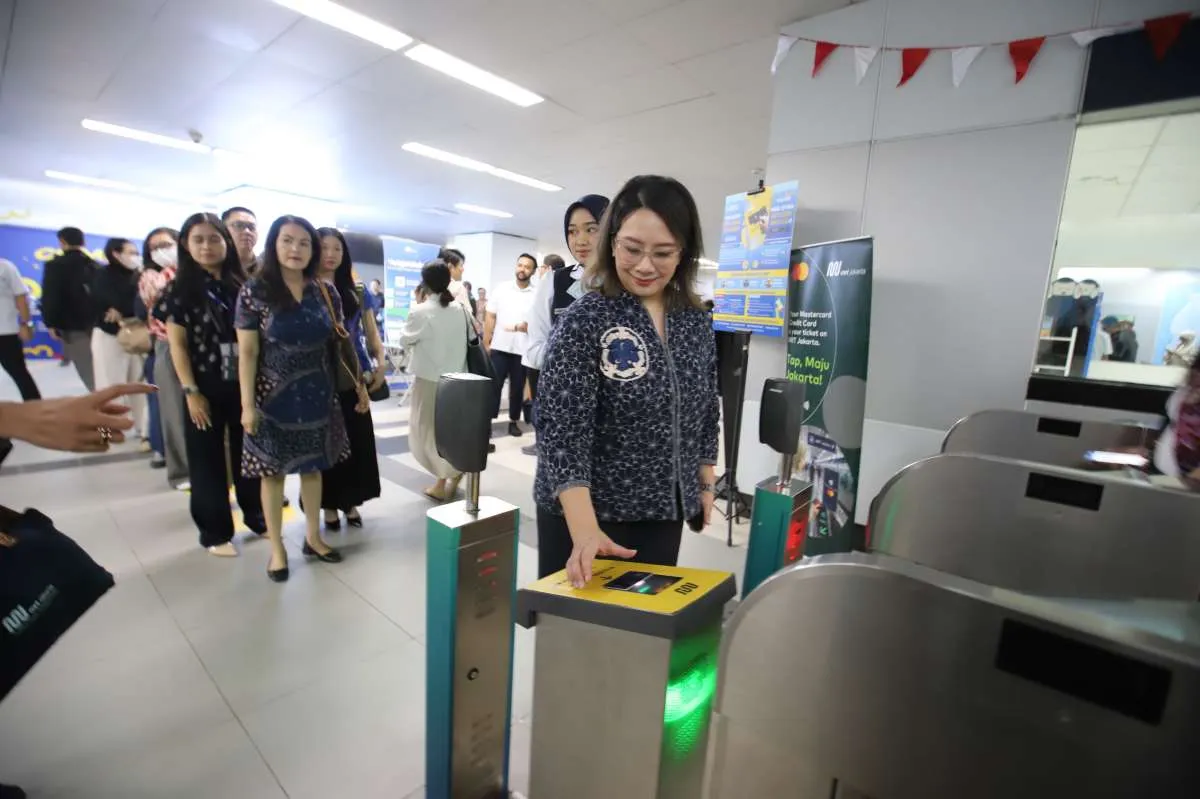 Cara Bayar MRT Jakarta dengan Kartu Kredit EMV Contactless Terbaru
