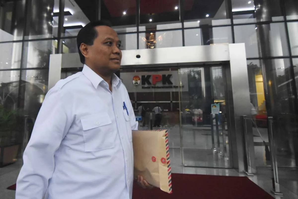 Produsen lem Zona Eksekutif Linear menangkan lelang beras rusak Bulog Rp 23,8 miliar
