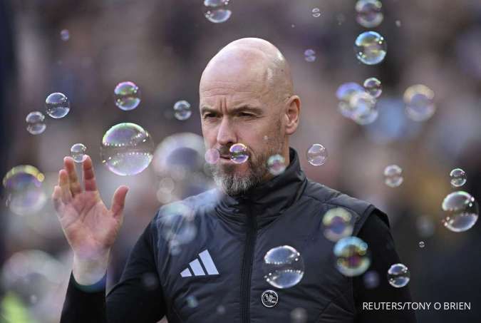 Manchester United Akhirnya Pecat Erik ten Hag, Nistelrooy Jadi Pelatih Sementara