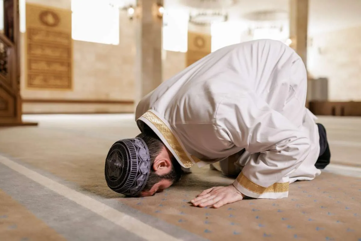 Jadwal Sholat serta Adzan Kota Tegal dan Sekitarnya Hari Selasa, 7 Mei 2024