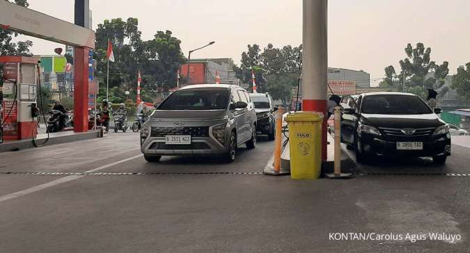 Aturan Baru Terbit Minggu Depan, Kendaraan Mewah Dilarang Minum BBM Subsidi