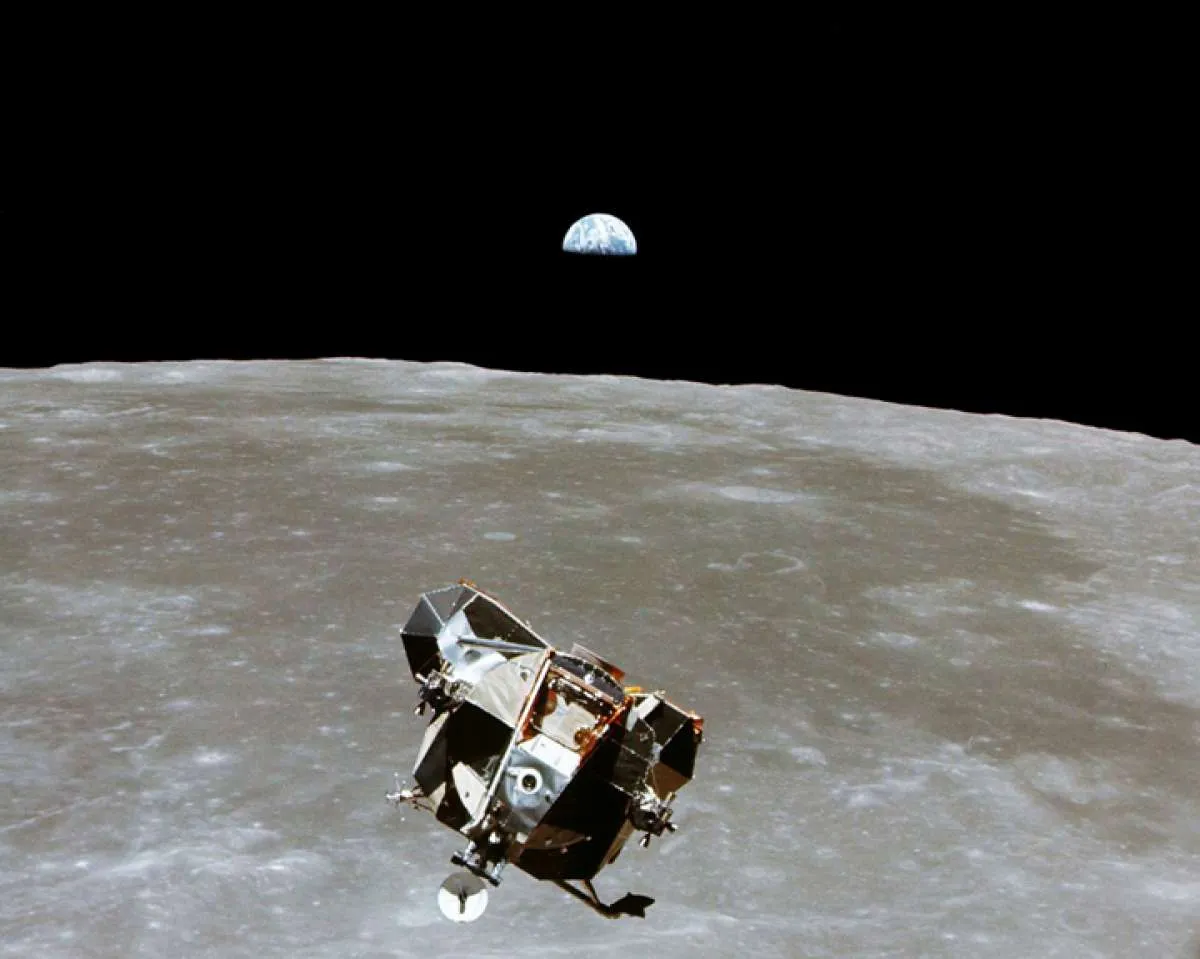 Astronot Jepang Akan Menjadi Non-Amerika Pertama yang Menginjakkan Kaki di Bulan
