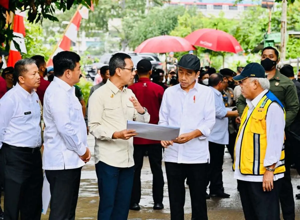 Jokowi Minta Pembebasan Lahan Normalisasi Sungai Ciliwung Dilanjutkan