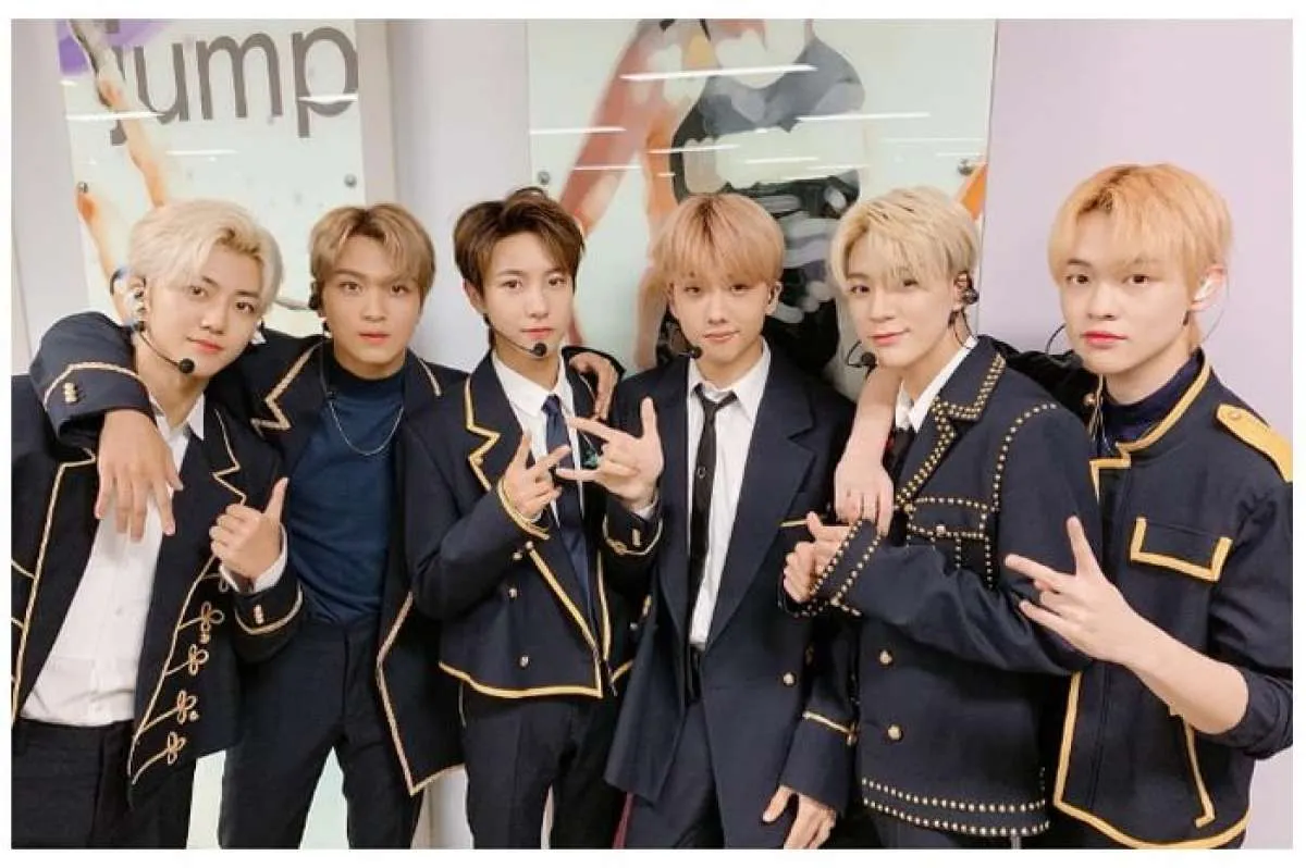 Saham SM Entertainment hanya koreksi 4,71% ke 28.300 won pada Jumat (6/3)