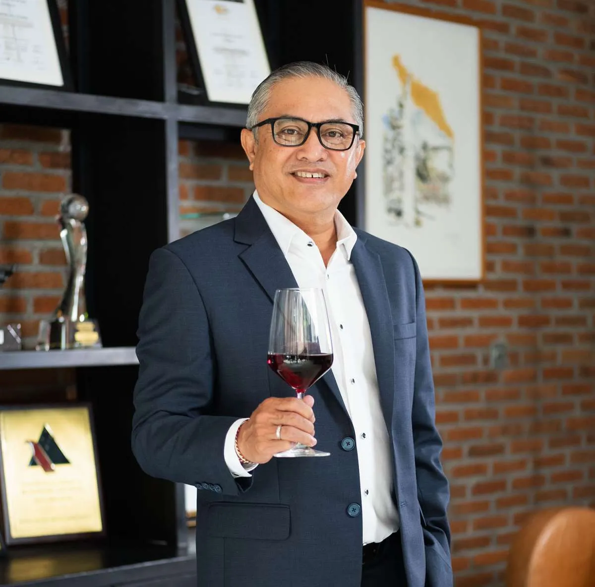Strategi Investasi Direktur Utama Hatten Bali (WINE): Selektif Memilih Aset Produktif