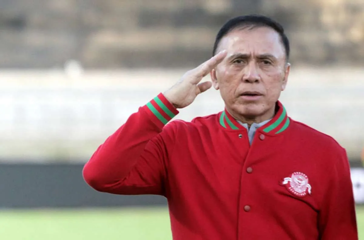 Jokowi minta PSSI membenahi kompetisi sepakbola besar-besaran