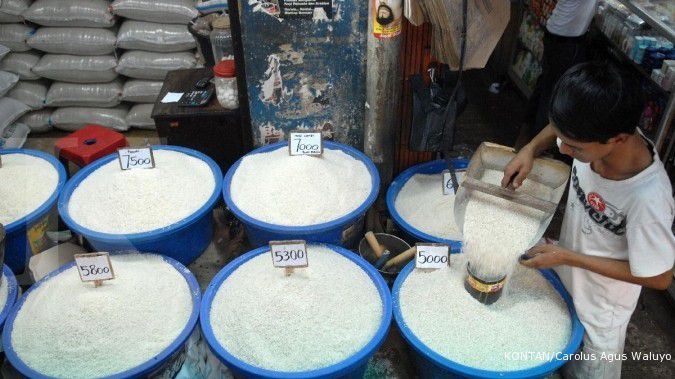 Masyarakat diminta tak panik terkait beras plastik