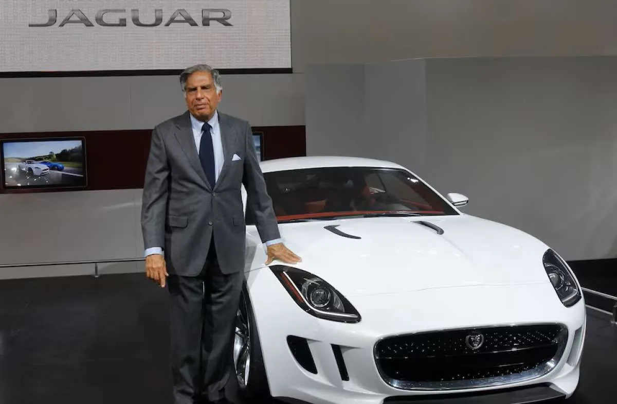 Taipan India Ratan Tata Meninggal Dunia, Ratusan Orang Beri Penghormatan Terakhir