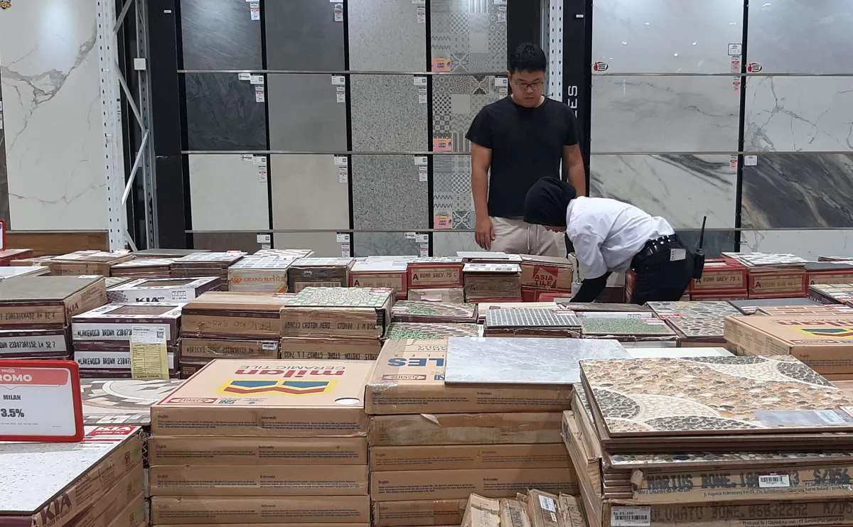 Asaki Sebut Indonesia Jadi Negara Tujuan Utama Keramik dari China, Ini Alasannya